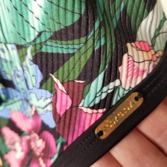 Body Glove sleva rocky tropical ribbed one piece swimsuit - Picture 6 of 10